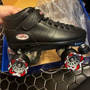 Riedell Black Roller Skates